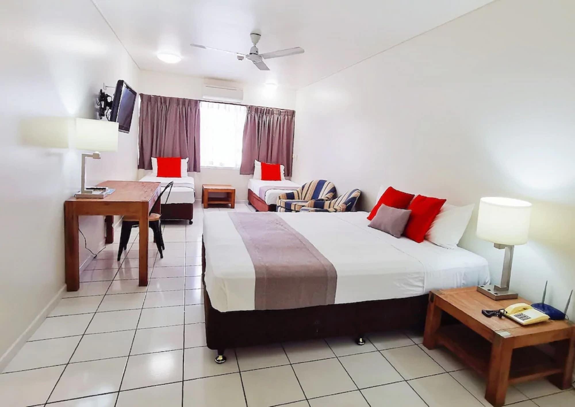 Hides Hotel Cairns Exterior foto
